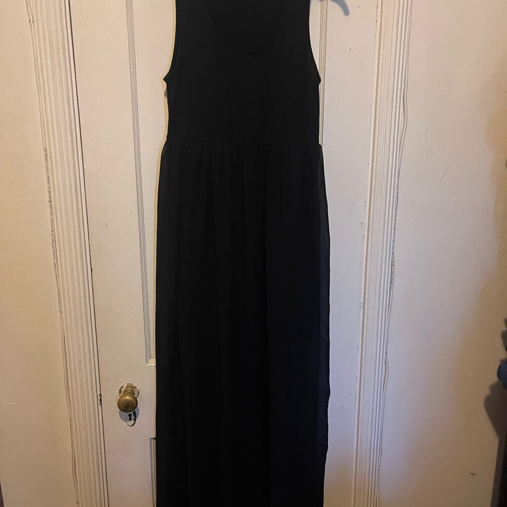 Women's Black Sleeveless Maxi Dress